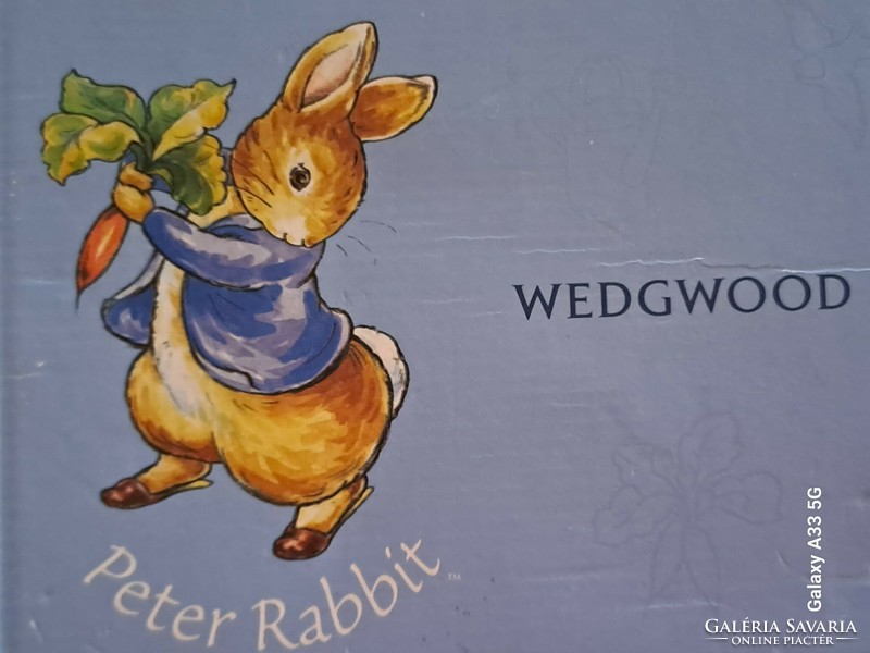 Wedgwood angol csontporcelán persely dobozában,  Peter Rabbit dekorral Beatrix Potter design