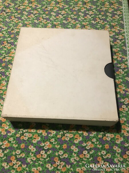New album in its original box. Gray leather binding! 27X27 cm