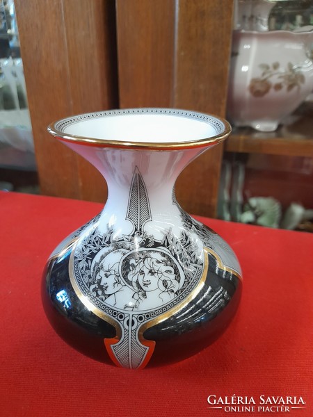 Hollóháza Jurcsák László porcelain small vase. 10.5 Cm.