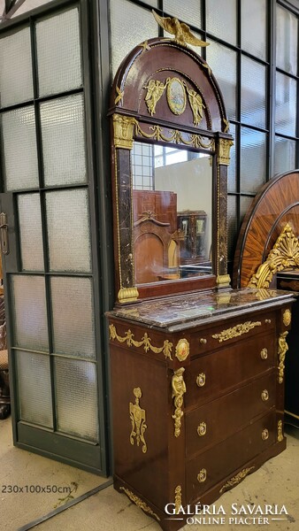 Empire mirror console