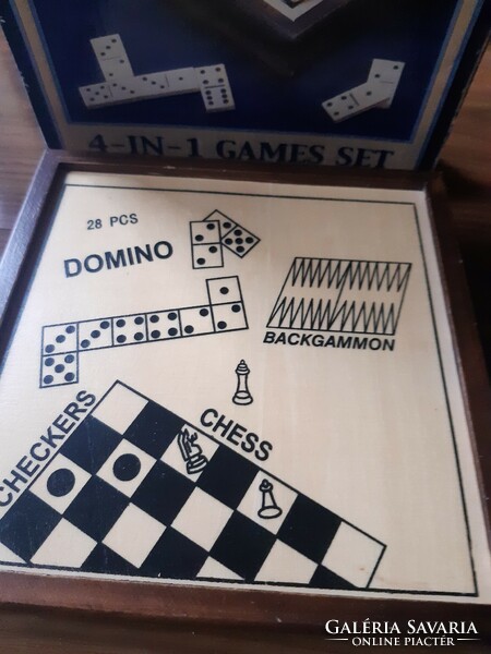 4 funkciós sakk,dominó  stb.....