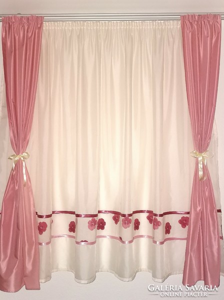 Mallow floral curtain set, newly sewn