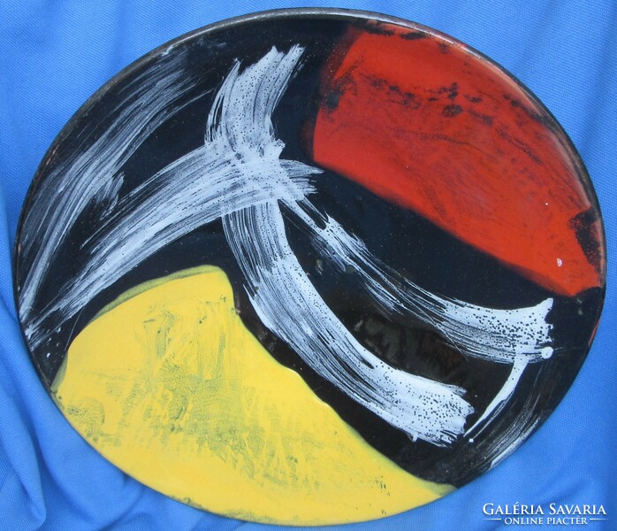 Decorative handmade marked ceramic wall plate, diameter 27.8 cm,