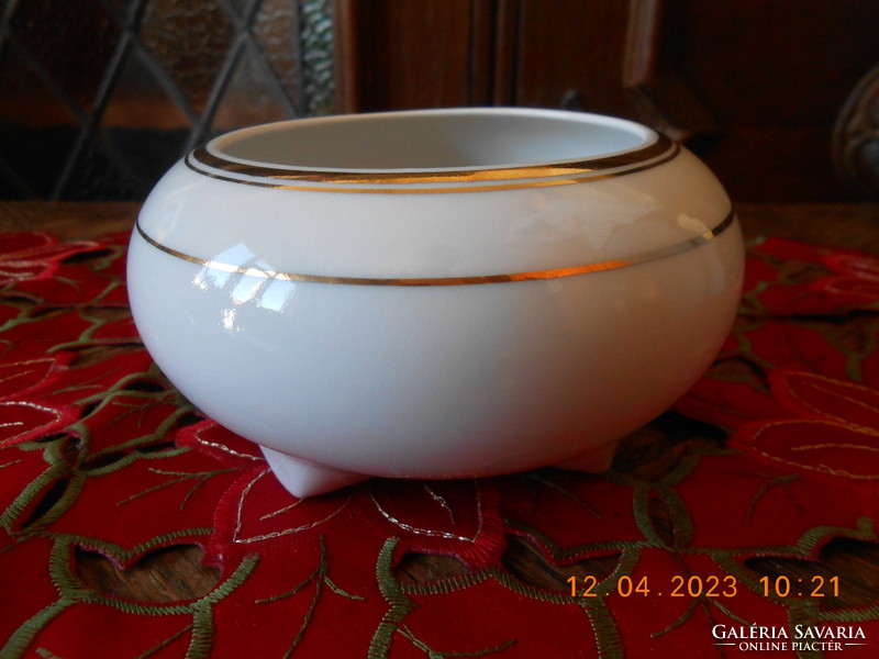 Zsolnay porcelain, várdeák i. Sugar container