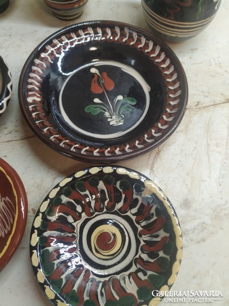 Popular glazed ceramic wall decoration for sale! 4 plates, 3 jugs for sale!