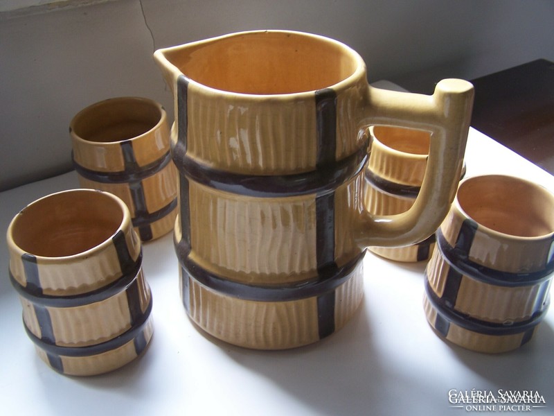 Wine set: wine jug + 4 glasses shaped like barrels. Glazed ceramic set. Flawless, pumpkin