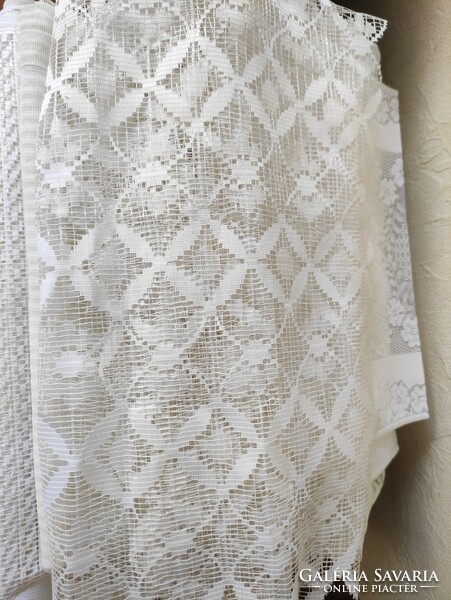 17 synthetic lace curtains of different sizes from the legacy of Inke László and Márta