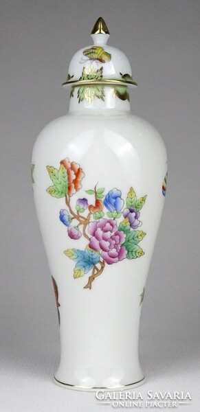 1M808 Herend porcelain urn with Victoria pattern 22 cm
