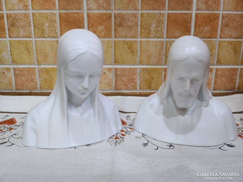 Bust of Jesus and Mary from the Hollóháza studio