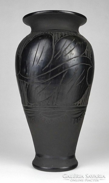 1M732 Nagyméretű fekete cserép váza 26.5 cm