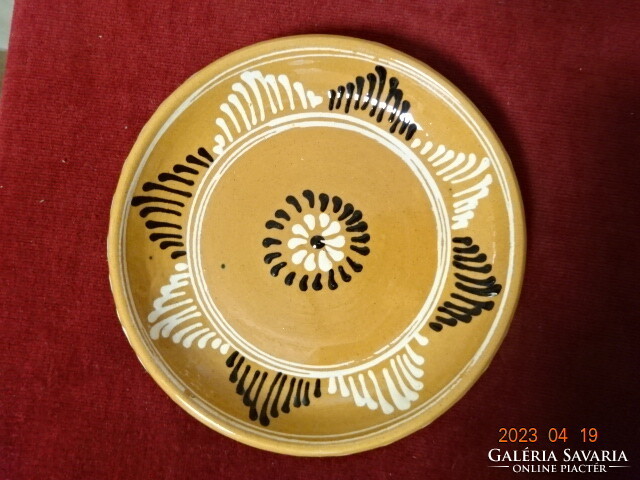 Glazed ceramic wall plate, hand painted, diameter 17.5 cm. Jokai.