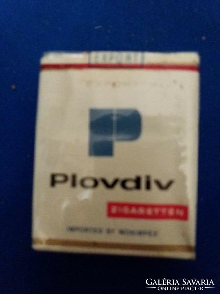 Valaha Magyarországon volt kapható KGST PLOVDIV BOLGÁR cigaretta bontatlan a képek szerint 2