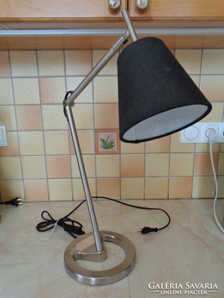 Design table lamp