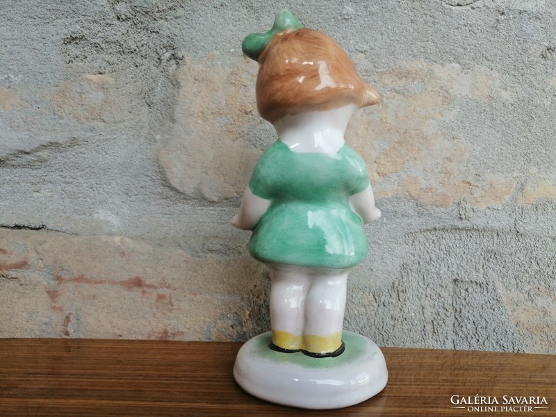 Bodrogkeresztúri figura / nipp _ zöld ruhás katicás kislány