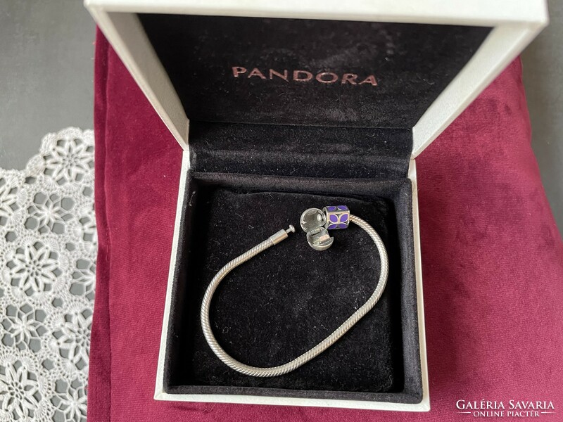 Original pandora moments bracelet with charm - 18 cm