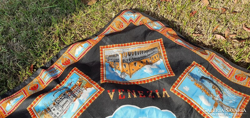 Venezia shawl, 77x77 cm