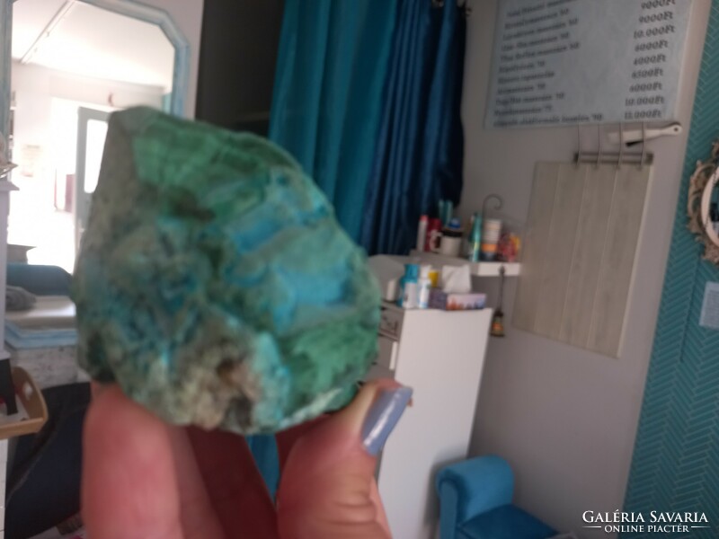 Rarity!!! 230 Ct raw malachite mineral with small hemimorphite