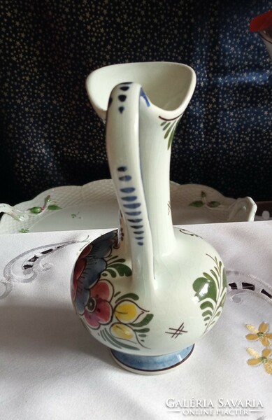 Hand painted spout