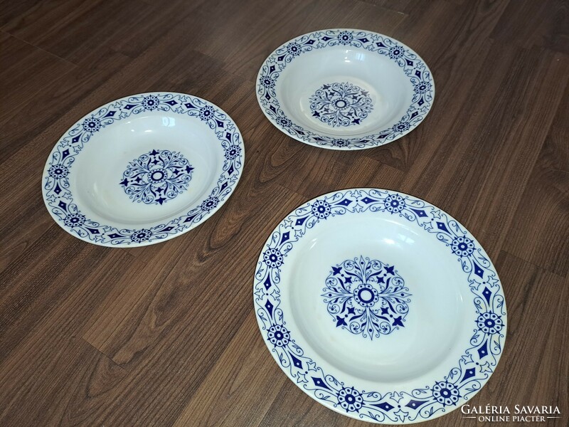 Decorative plates 23 cm