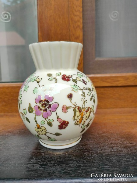 Zsolnay kis pillangós váza, jelzett, számozott, 13 cm