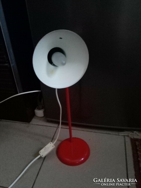 Red, retro table lamp