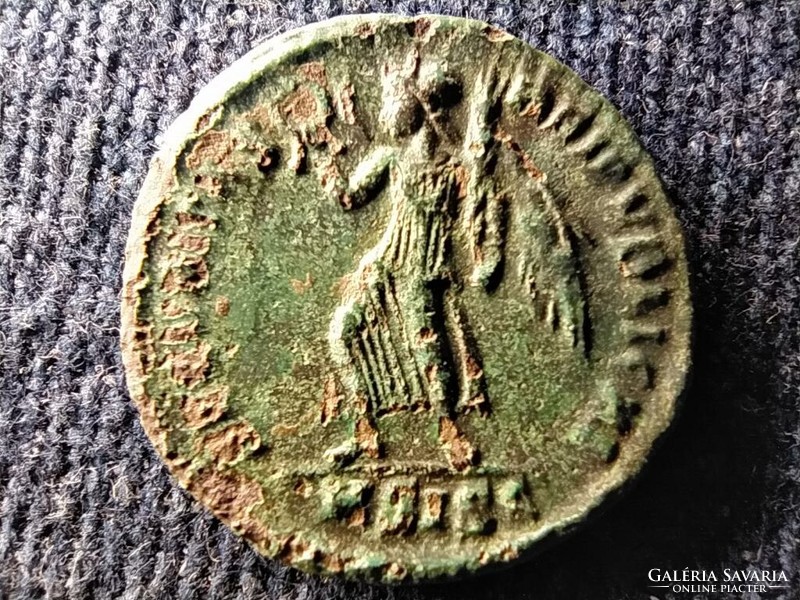 Római Birodalom I. Valentinianus AE3 SECVRITAS REIPVBLICAE ΔSISC (id56173)