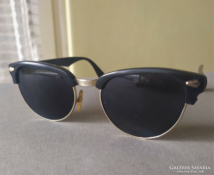 Sunglasses for sale! Retro!