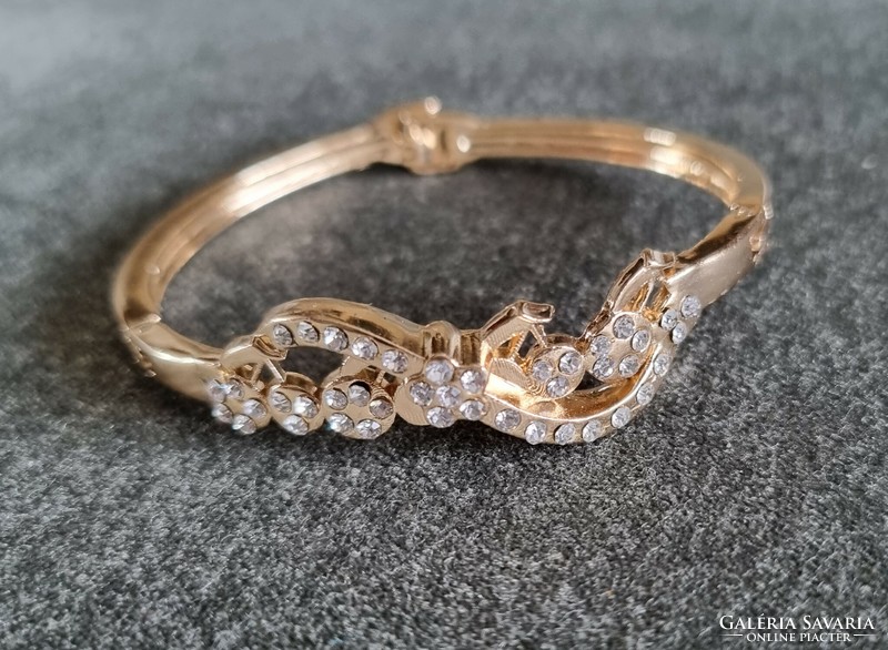 Crystalline gold filled bracelet