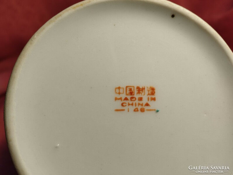 Famille jaune, antique Chinese porcelain cup