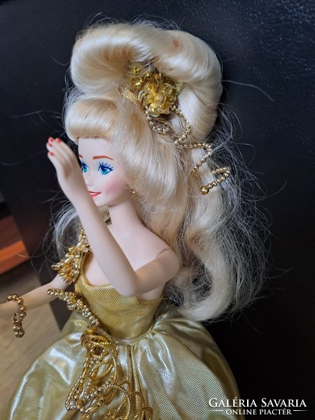 Barbie porcelain gold sensation 1993
