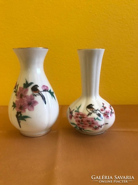 Porcelain Chinese vases, 10 cm
