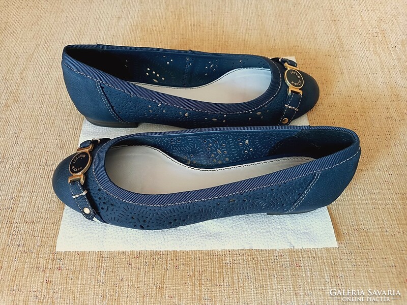 Újszerű 36-os Minozzi Milano márkájú női bőr cipő