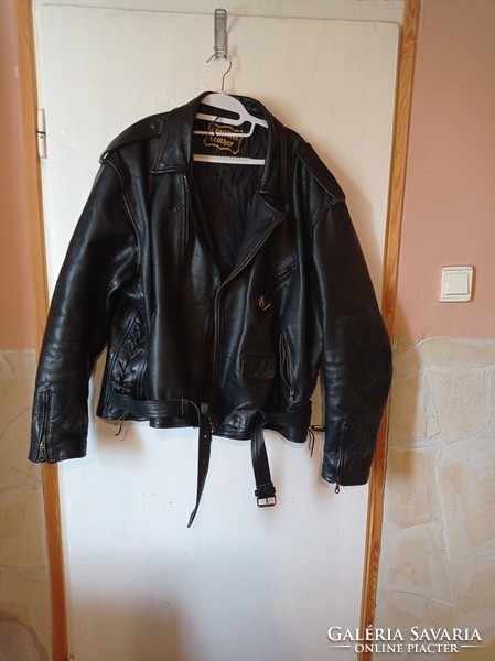 Nagy méretű bivalybőr kabát motoros dzseki
