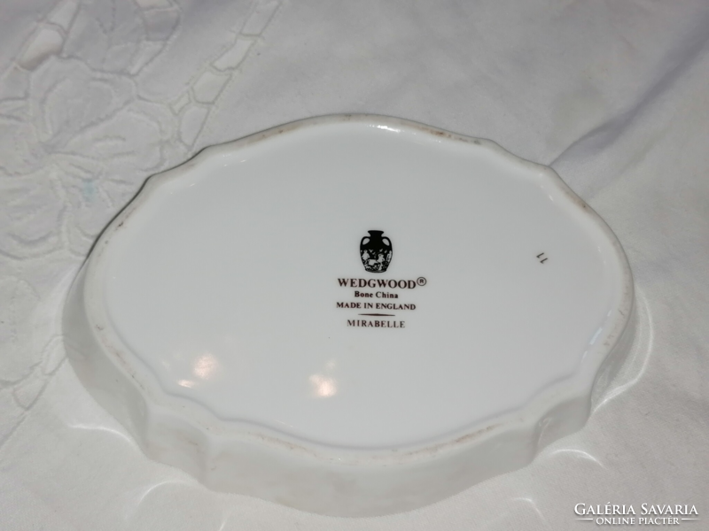 Wedgwood,  angol porcelán, virágos gyűrűtartó tálka