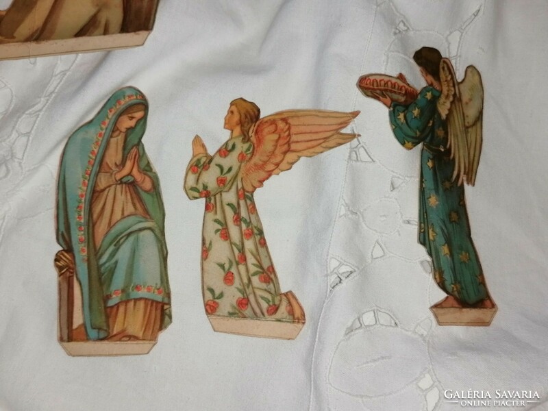 Antique papier-mâché, Nativity figures