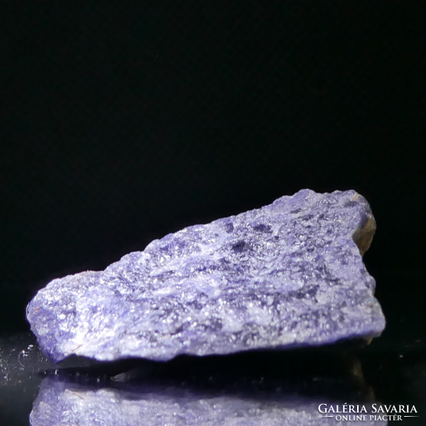 Természetes Aventurin, fehér-kék sávos, kristályszemcsés kvarc mintadarab. 7 gramm