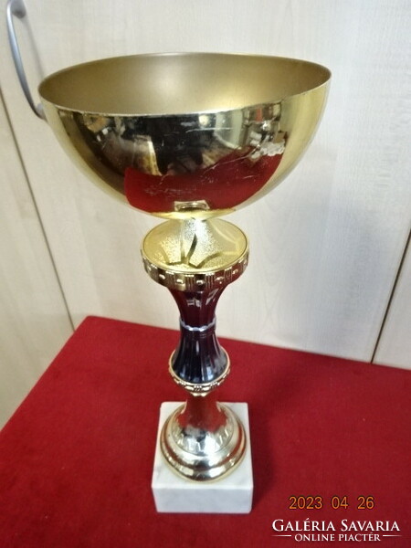 Gilded goblet on a marble base, total height 37.5 cm. Jokai.