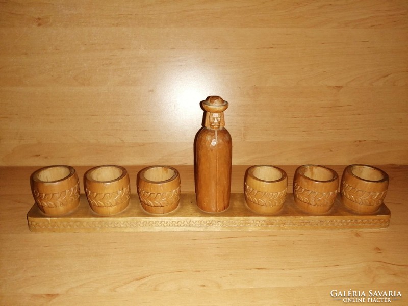 Antik iparművész fafaragás Betyár alakú butella poharakkal mindegyik rögzített! (30/d)