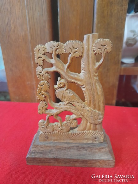 Wooden carved folk art bird statue. 12.5 Cm.