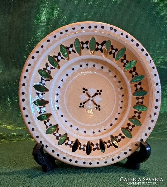 Ceramic wall plate 2 (m3685)