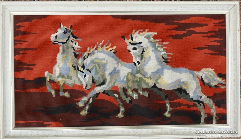 Vágtázó lovak - gobelin kép