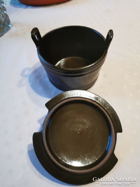 Retro ceramic jug salt holder