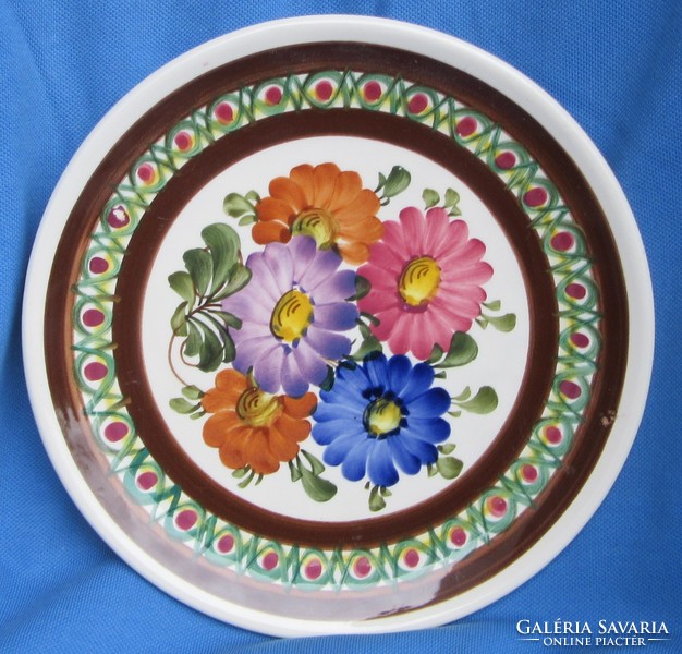 Handmade ceramic wall plate with flower pattern, Austrian, diameter 19.8 cm