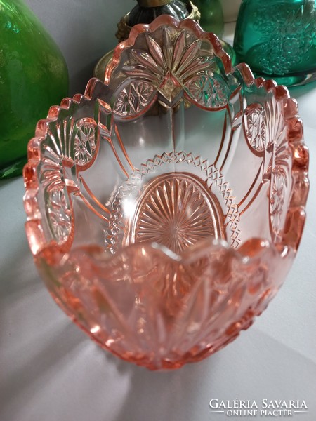 Pink boat-shaped crystal bowl, centerpiece, offering