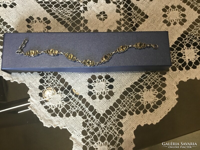 Silver bracelet with citrine