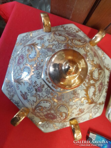 Huge Chinese hand-painted, gilded, thick-lidded porcelain bonbonier, storage box, urn. 37 Cm.