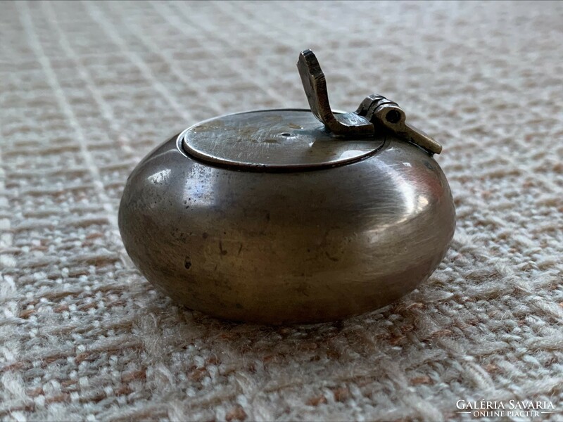 1920 Small copper pocket ashtray from around 1920