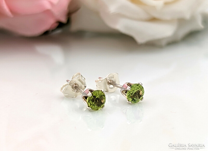 4mm green chrysolite stone earrings with 925 sterling silver studs, peridot jewelry in a gift box