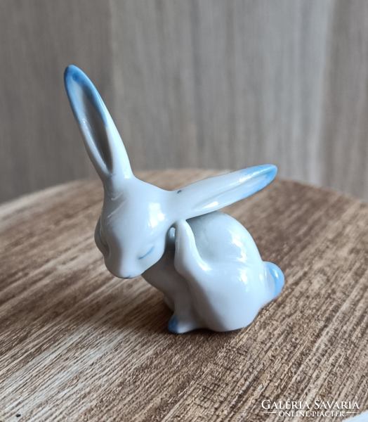 Rare! Metzler & Ortloff porcelain rabbit scratching its ears
