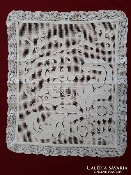 Snow white Kalotaszeg tablecloth. Dimensions: 68x50 cm